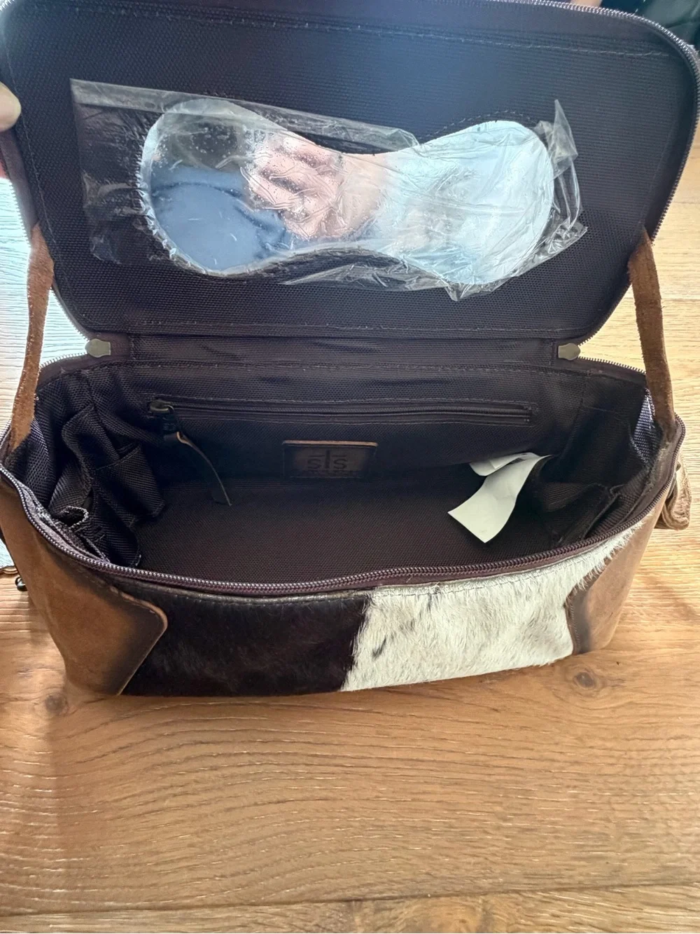 STS Ranchwear Black & White Cowhide Travel Dopp Kit